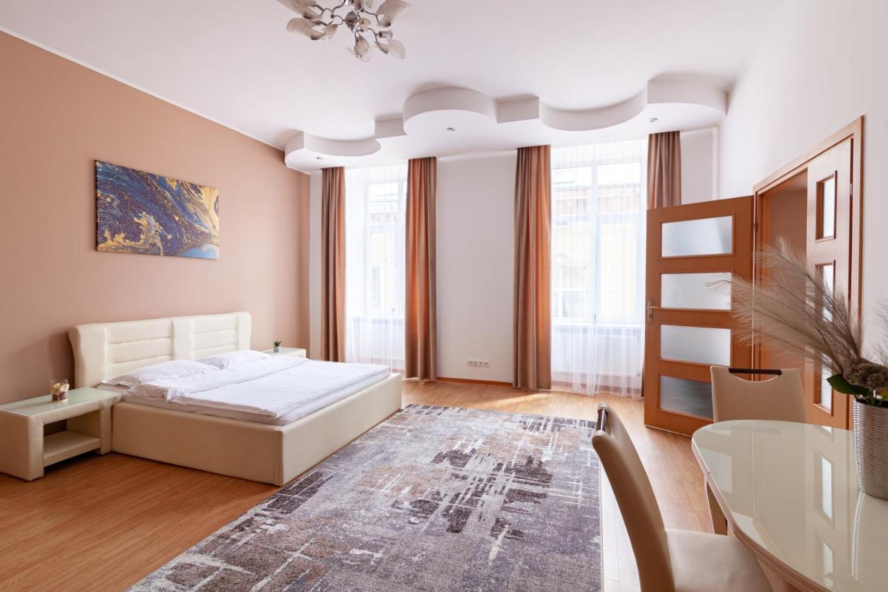 Leogrand Apartments Svobody 33 Львів Екстер'єр фото