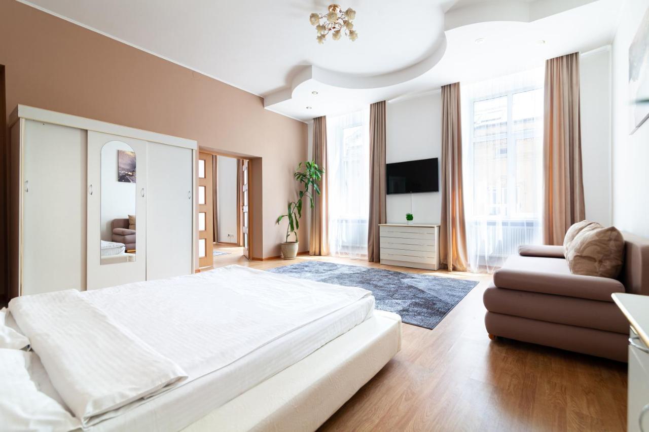 Leogrand Apartments Svobody 33 Львів Екстер'єр фото
