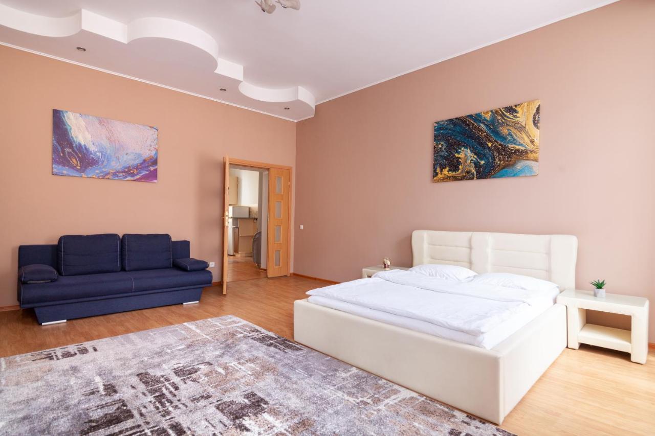 Leogrand Apartments Svobody 33 Львів Екстер'єр фото